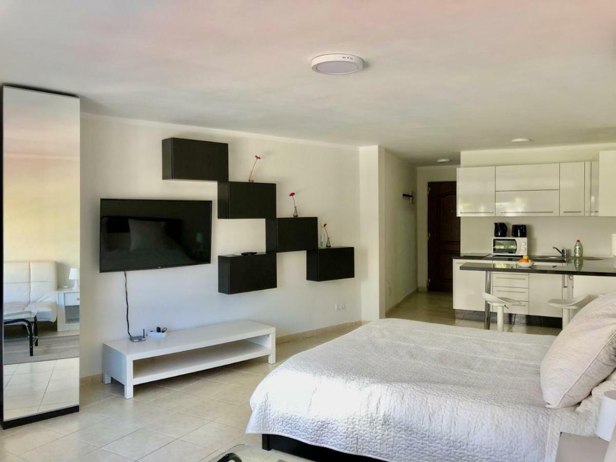 Studio Los Cristianos Beach Exterior photo